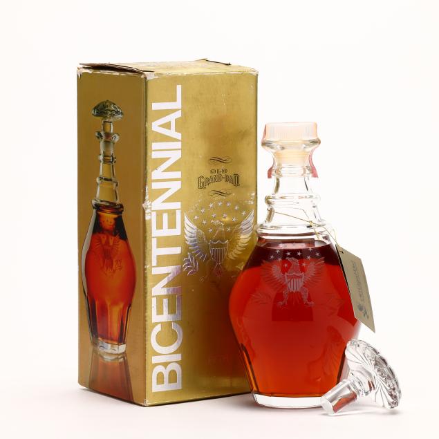 old-grand-dad-bourbon-whiskey-in-bicentennial-decanter-1-bt