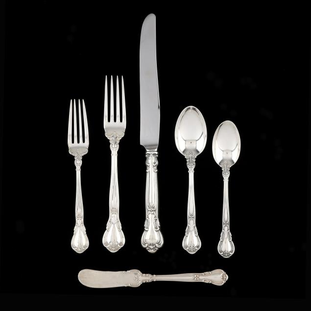 gorham-i-chantilly-i-sterling-silver-flatware-service