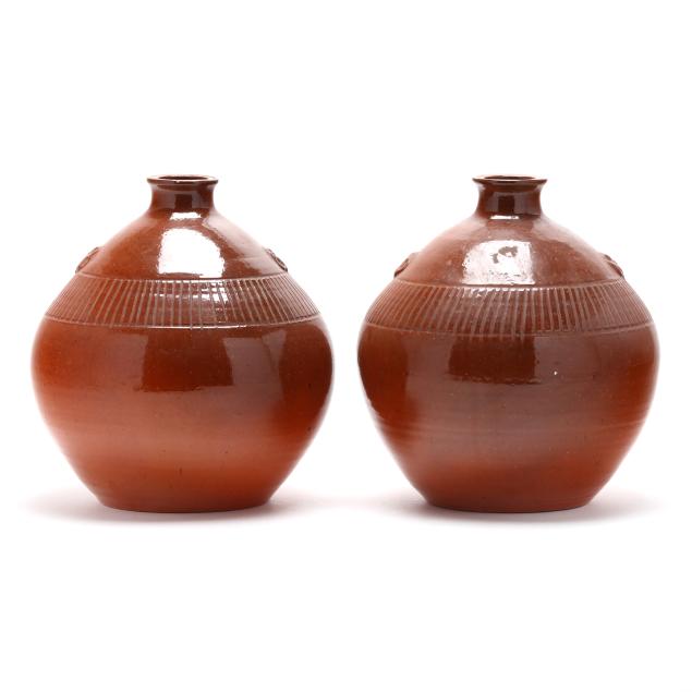 ben-owen-master-potter-seagrove-nc-1904-1983-pair-of-orange-glazed-pottery-vases-with-dogwood-handles