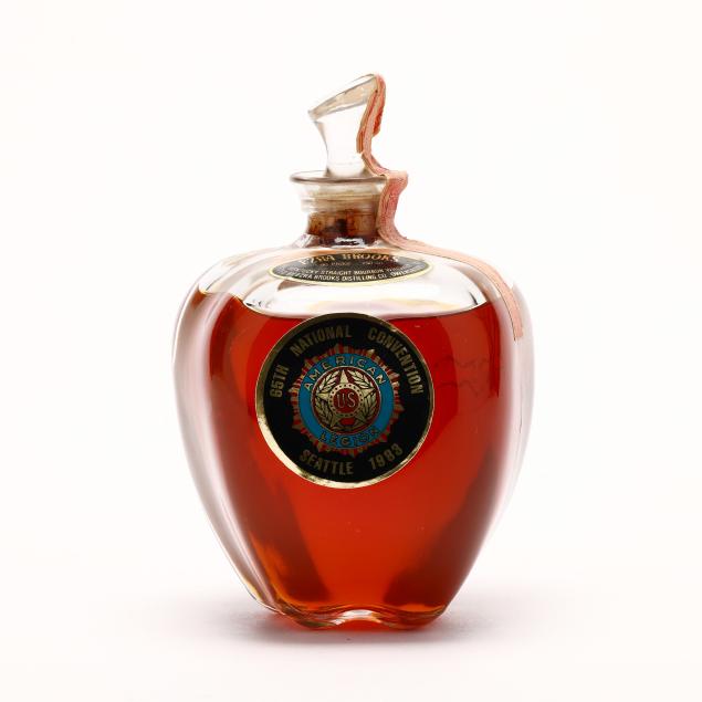 ezra-brooks-bourbon-whiskey-in-convention-bottle-1-bt