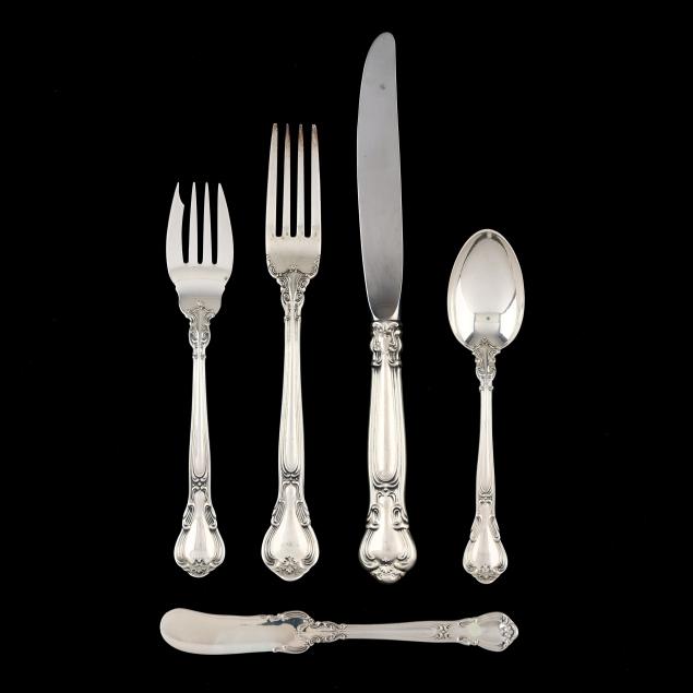 gorham-i-chantilly-i-sterling-silver-flatware-service-for-six