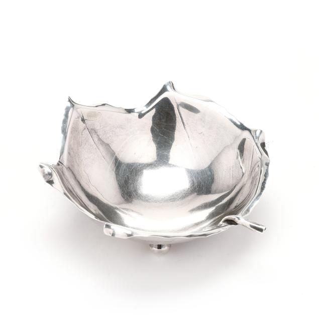 sterling-silver-leaf-dish-by-alfredo-sciarrotta