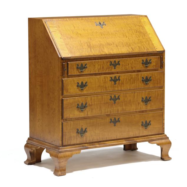 eldred-wheeler-ma-20th-century-chippendale-style-tiger-maple-slant-front-desk