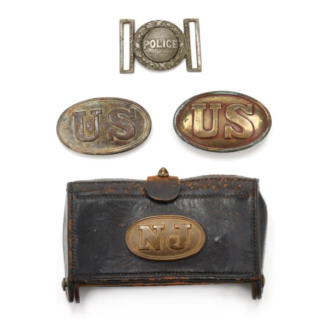 four-accoutrement-plates