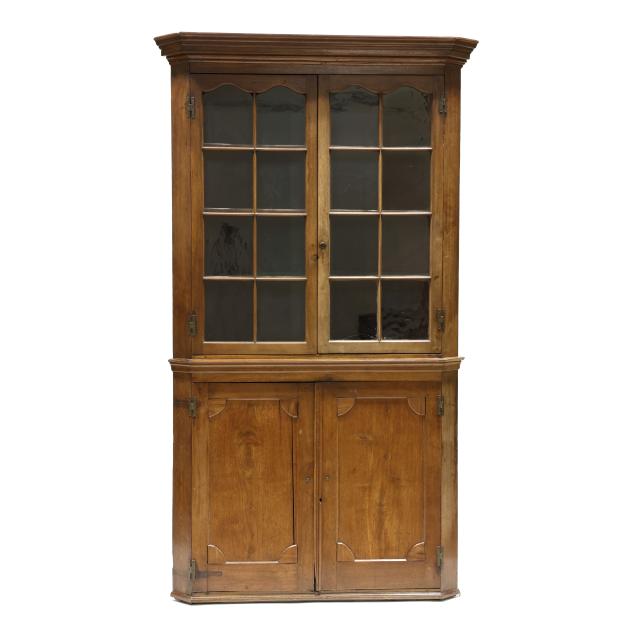 north-carolina-late-federal-walnut-corner-cabinet