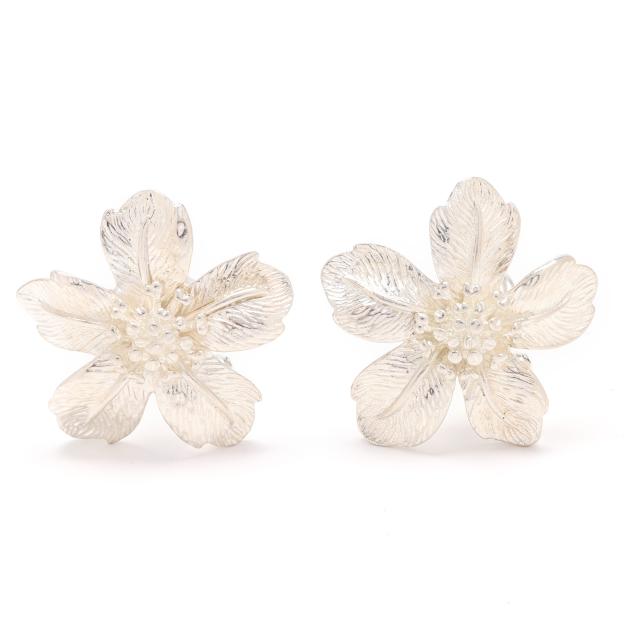 pair-of-silver-flower-motif-earrings-tiffany-co
