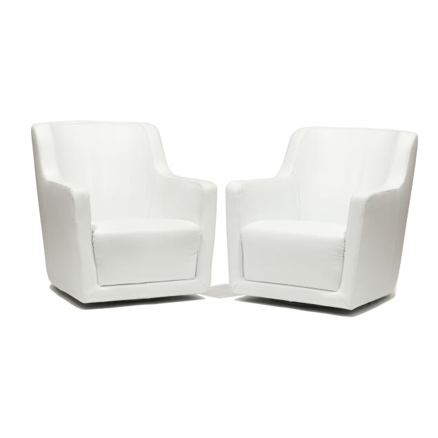 bracci-pair-of-contemporary-leather-club-chairs