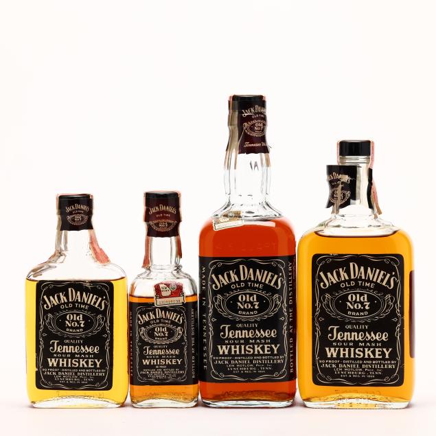 vintage-jack-daniel-s-tennesse-whiskey-collection-4-bt