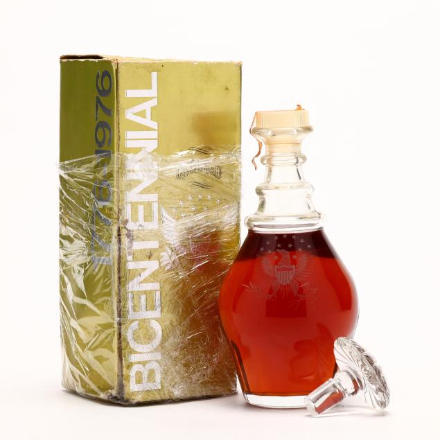 old-grand-dad-bourbon-whiskey-in-bicentennial-decanter-1-bt