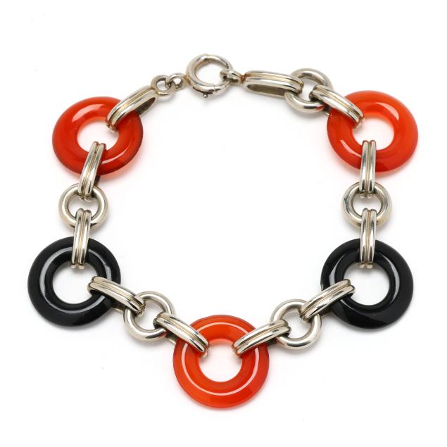 vintage-white-gold-and-carved-carnelian-and-black-onyx-bracelet