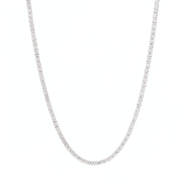 white-gold-and-diamond-line-necklace