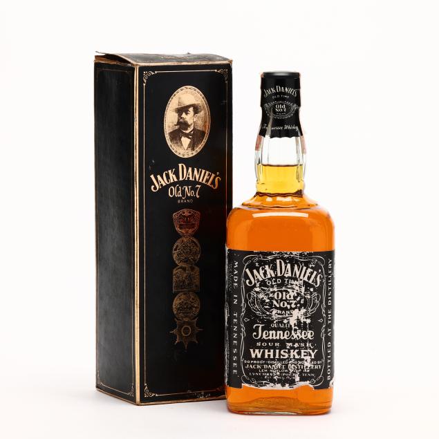 jack-daniels-tennessee-whiskey-1-bt