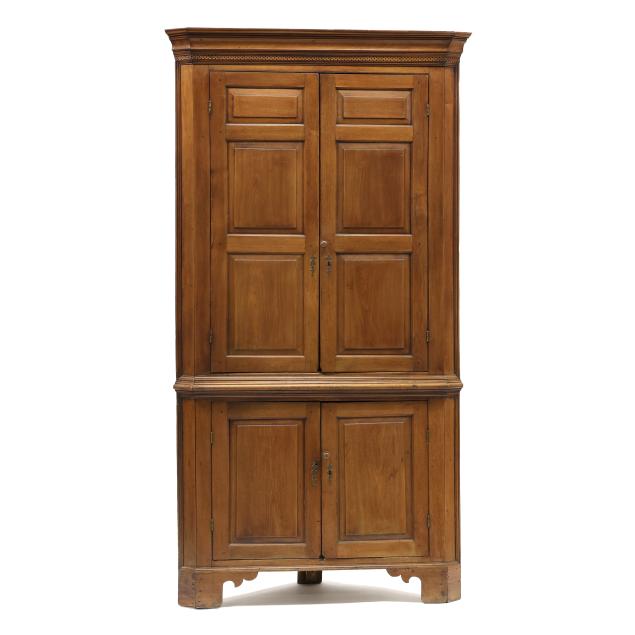 north-carolina-chippendale-walnut-corner-cupboard