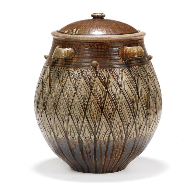 donna-craven-nc-large-lidded-four-handled-pot