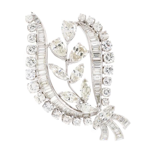 vintage-platinum-and-diamond-foliate-brooch