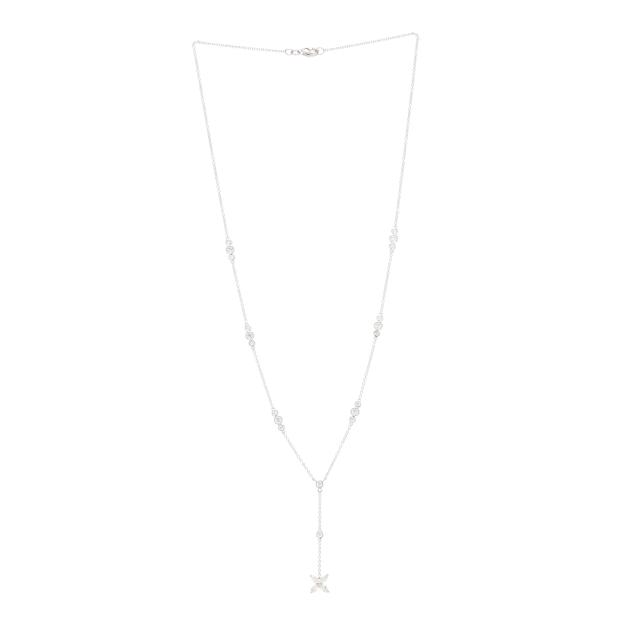 white-gold-and-diamond-flower-necklace