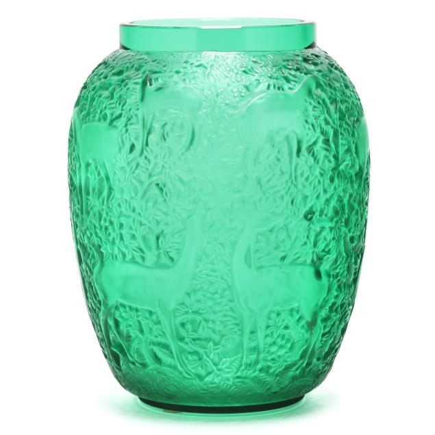 lalique-emerald-i-biches-i-glass-vase
