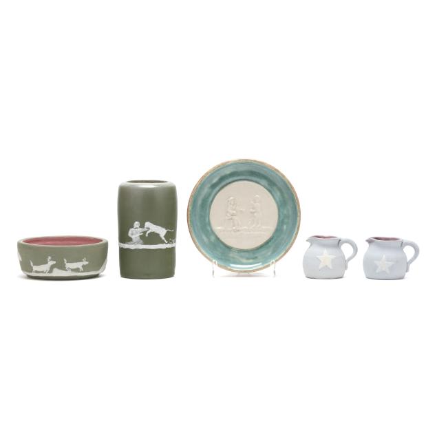 pisgah-forest-pottery-nc-1921-1962-five-cameo-pottery-forms-including-davy-crockett-theme