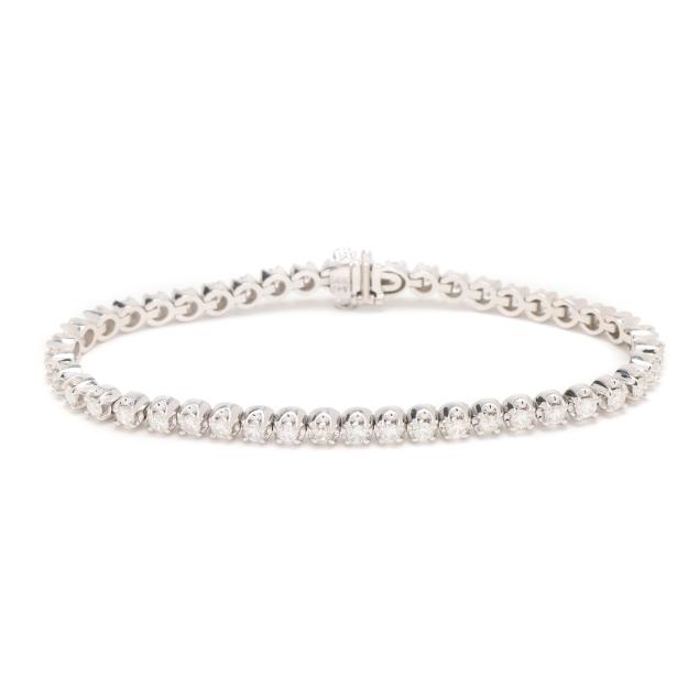 white-gold-and-diamond-line-bracelet