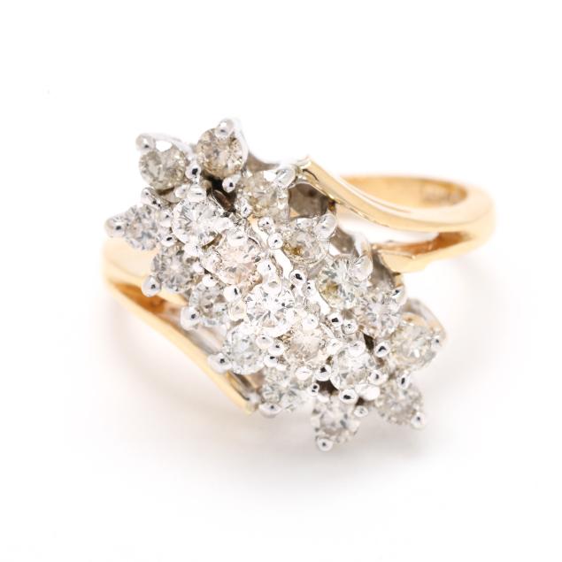 gold-and-diamond-cluster-ring