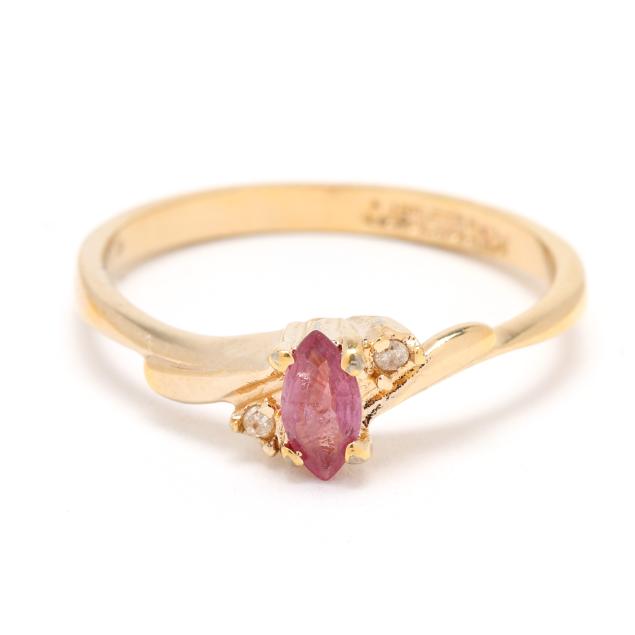 gold-and-ruby-ring