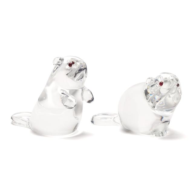 two-steuben-glass-beavers