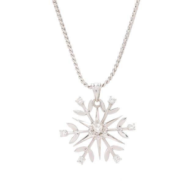white-gold-and-diamond-snowflake-necklace