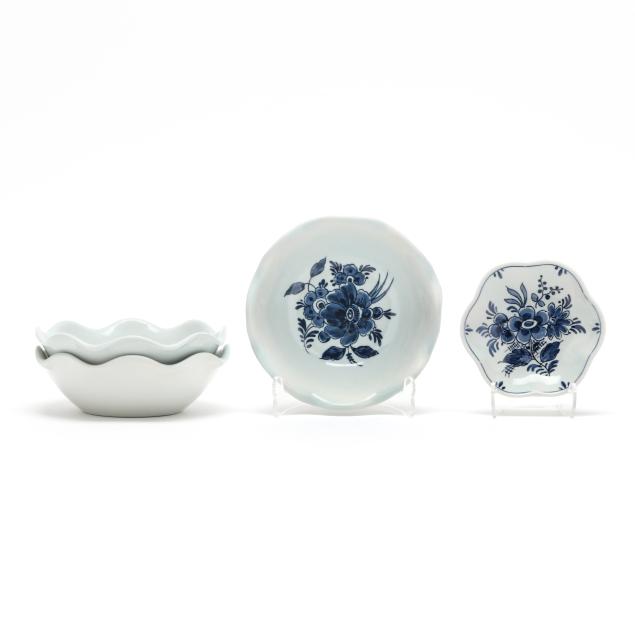 a-group-of-four-delft-bowls