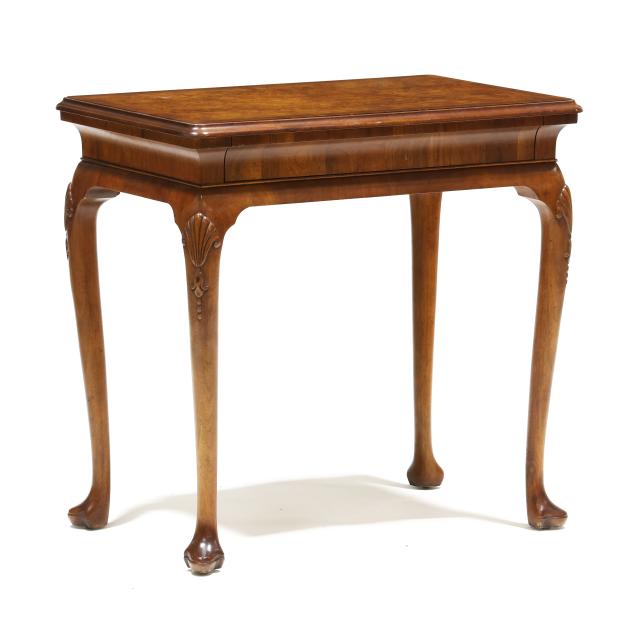 baker-colonial-williamsburg-reproduction-queen-anne-style-walnut-one-drawer-table