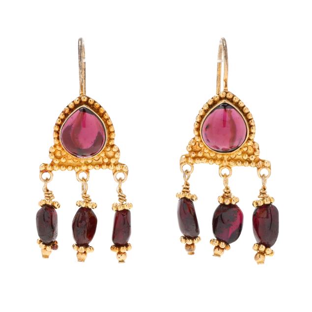 vermeil-and-garnet-etruscan-style-dangle-earrings-metropolitan-museum-of-art