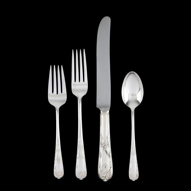 international-i-splendor-i-sterling-silver-flatware-service