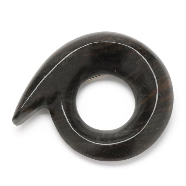 carved-wood-circle-brooch-patricia-von-musulin