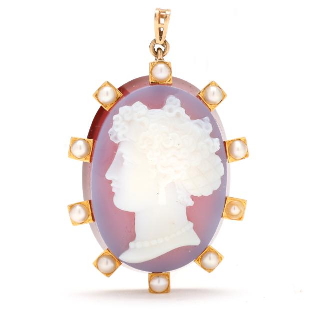 gold-carved-sardonyx-and-pearl-cameo-pendant