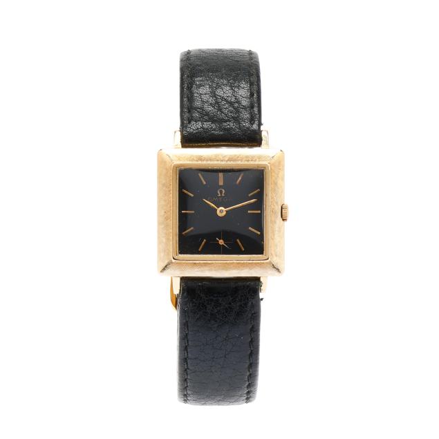 vintage-gold-square-watch-omega