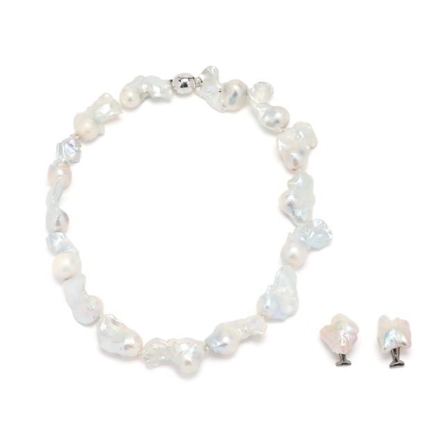 baroque-pearls-necklace-and-earrings
