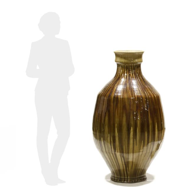 joseph-sand-nc-b-1982-monumental-stoneware-floor-jar