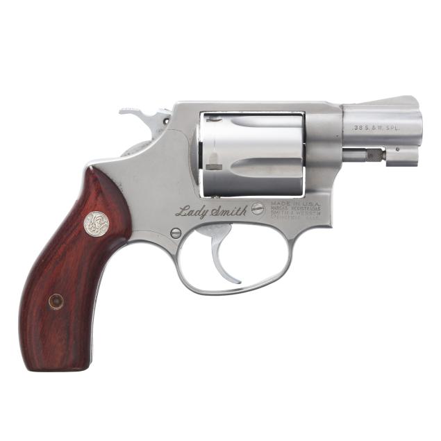smith-wesson-38-spl-lady-smith-revolver-w-factory-soft-case