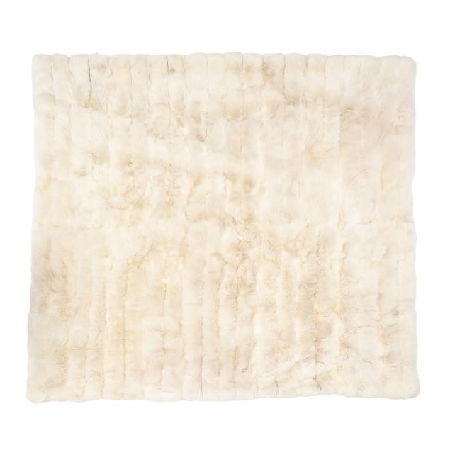 dorris-coggin-s-custom-white-fox-fur-comforter