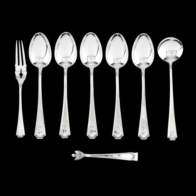 eight-pieces-of-durgin-i-fairfax-i-sterling-silver-flatware
