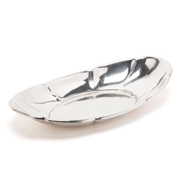 gorham-i-standish-i-sterling-silver-bread-dish