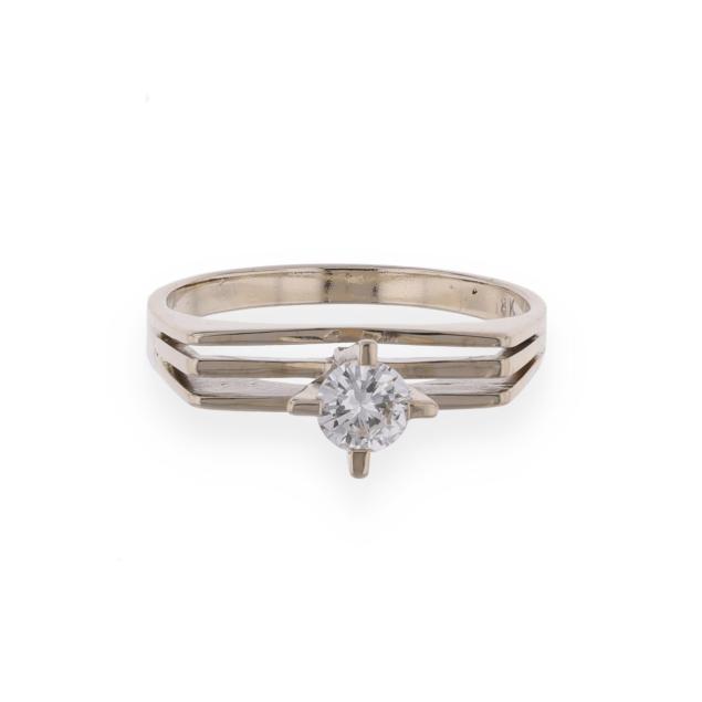 white-gold-and-diamond-ring