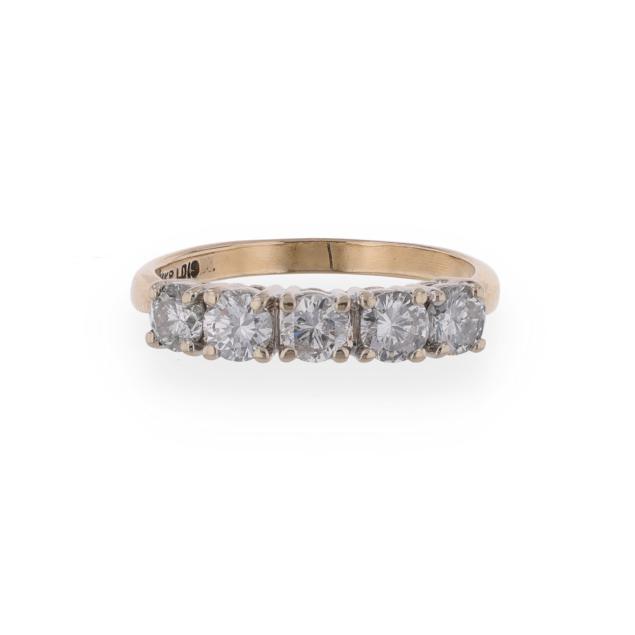 gold-and-diamond-ring