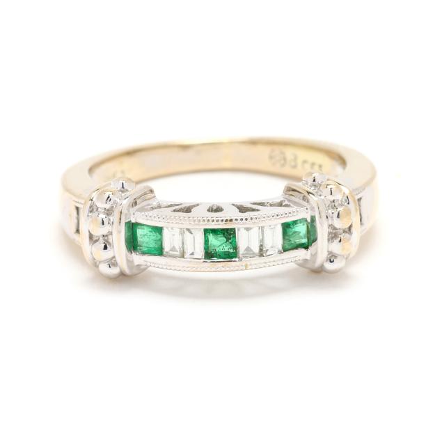 gold-emerald-and-diamond-ring