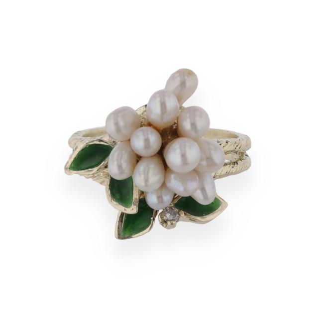 gold-pearl-and-enamel-floral-motif-ring