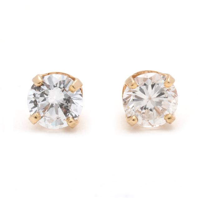 gold-and-1-30-total-carat-diamond-stud-earrings