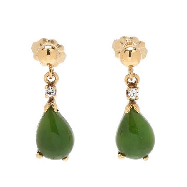 gold-nephrite-jade-and-diamond-drop-earrings