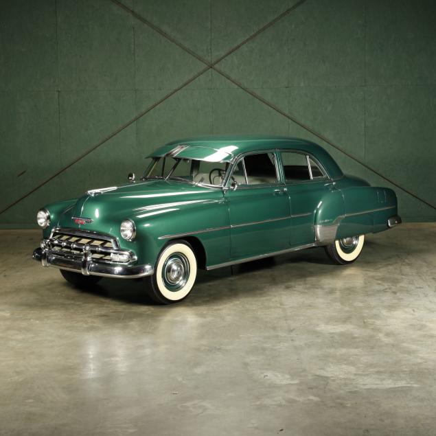 1952-chevrolet-styleline-deluxe-sedan