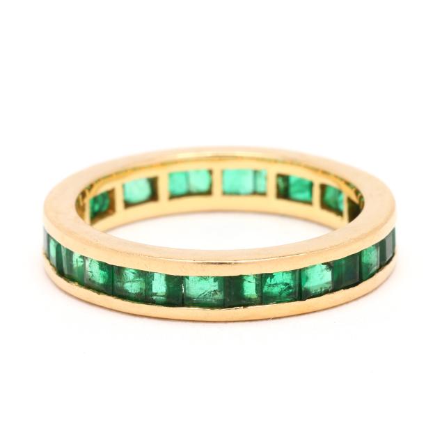 gold-and-emerald-eternity-band