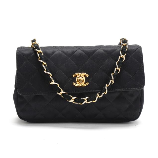 black-satin-quilted-flap-bag-chanel