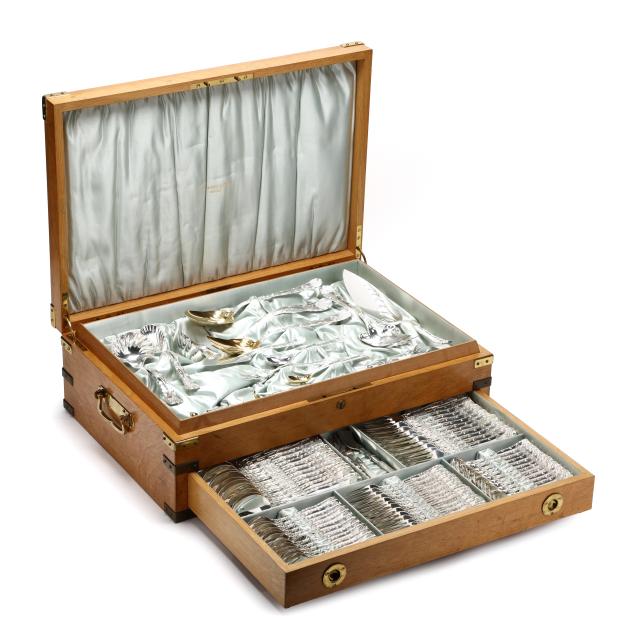 tiffany-co-i-wave-edge-i-cased-sterling-silver-flatware-service